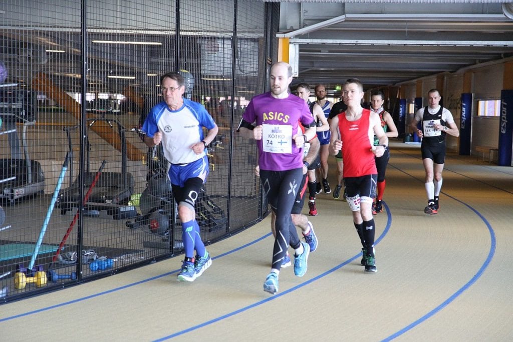 Antero Ignatius, Olavi Kotro ja Kim Sørensen Endurance 24h -kilpailussa 2016 (kuva: Antti Näreaho)