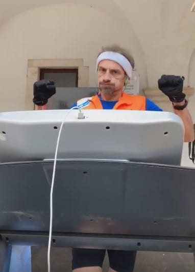 Intini 24h treadmill