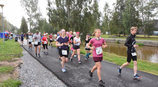 Tomi Ronkainen ja Marianne Mäkinen Kokkola 24h -kisan vahvimmat